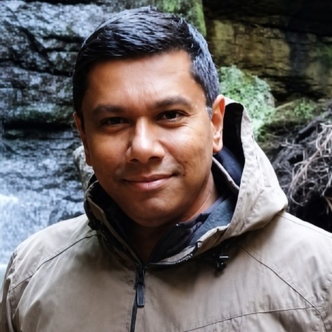 Dr Dushan Jayaweera